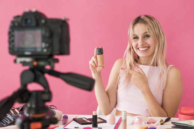 Influencer Ne Anlama Gelir?